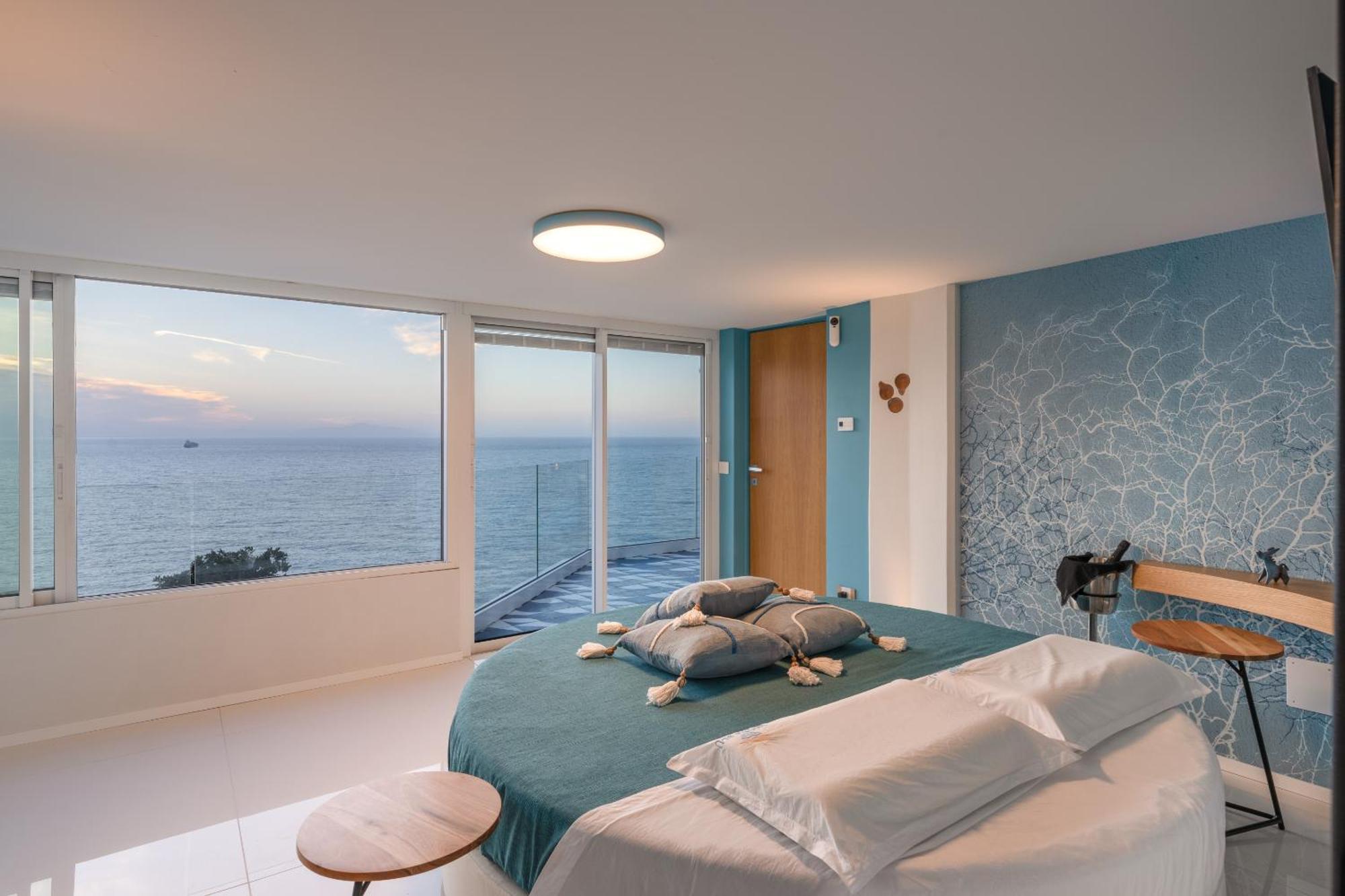 Laguna Blu - Resort Villa Overlooking The Sea On The Amalfi Coast В'єтрі Екстер'єр фото