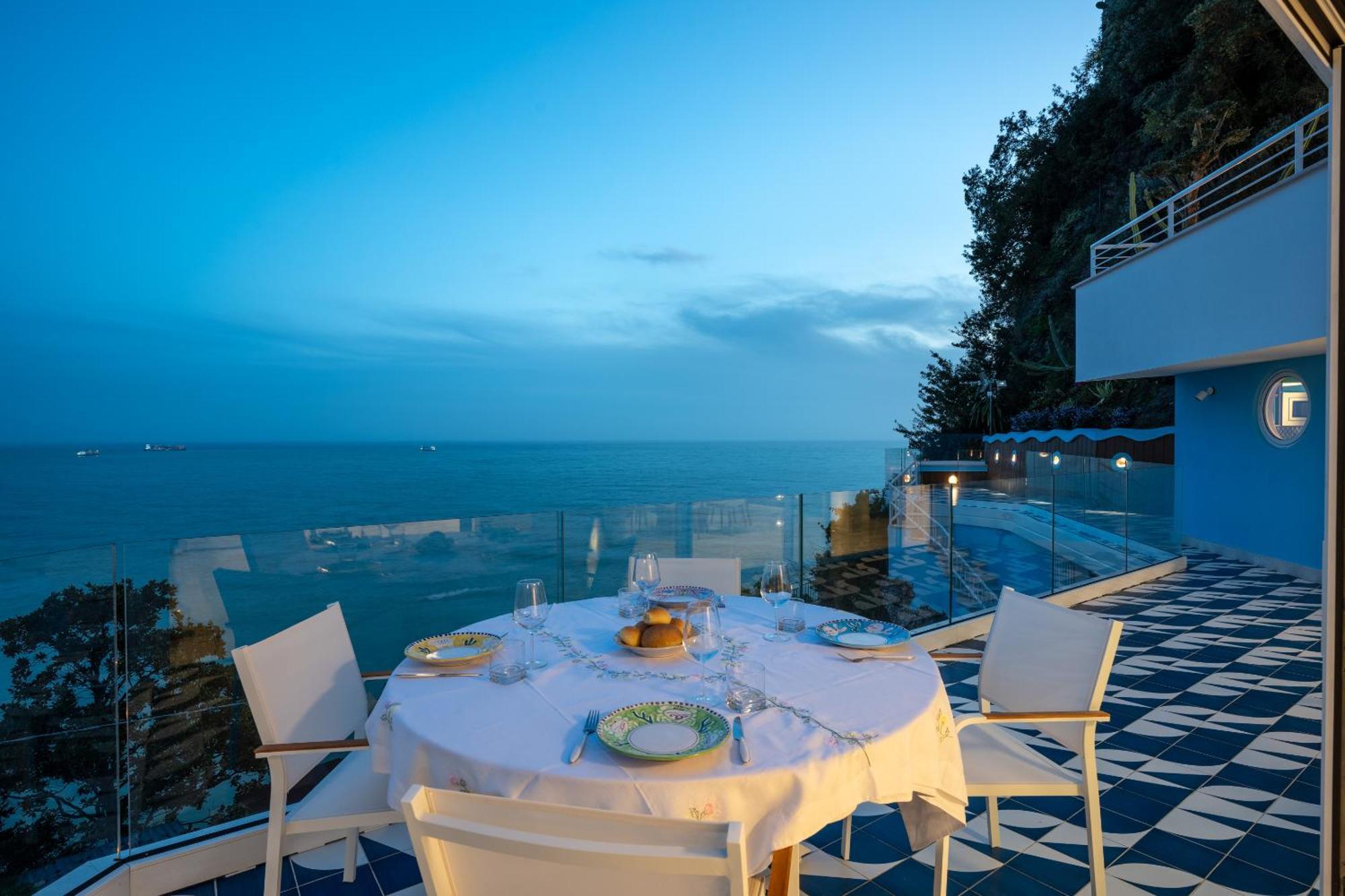 Laguna Blu - Resort Villa Overlooking The Sea On The Amalfi Coast В'єтрі Екстер'єр фото
