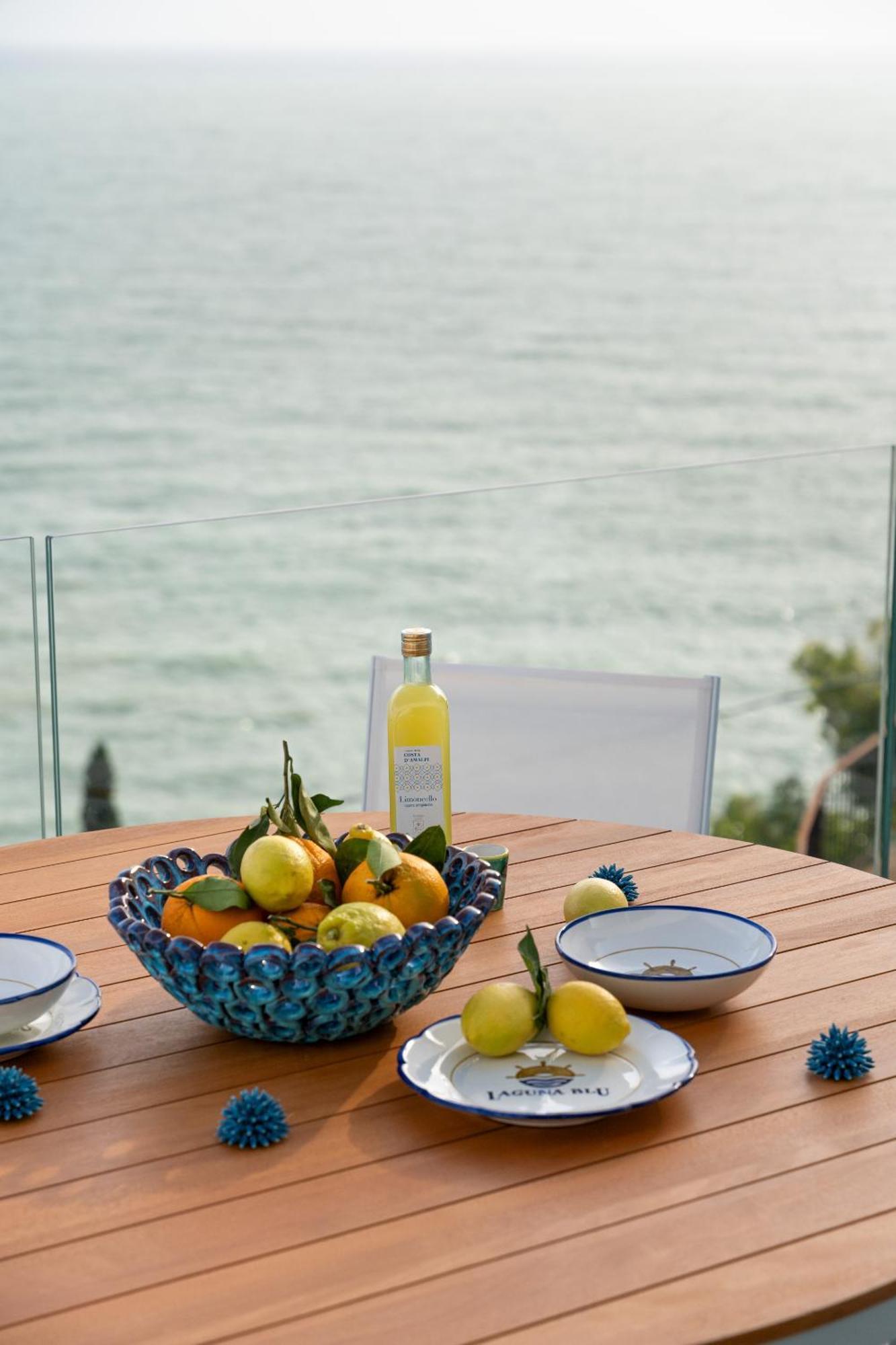 Laguna Blu - Resort Villa Overlooking The Sea On The Amalfi Coast В'єтрі Екстер'єр фото
